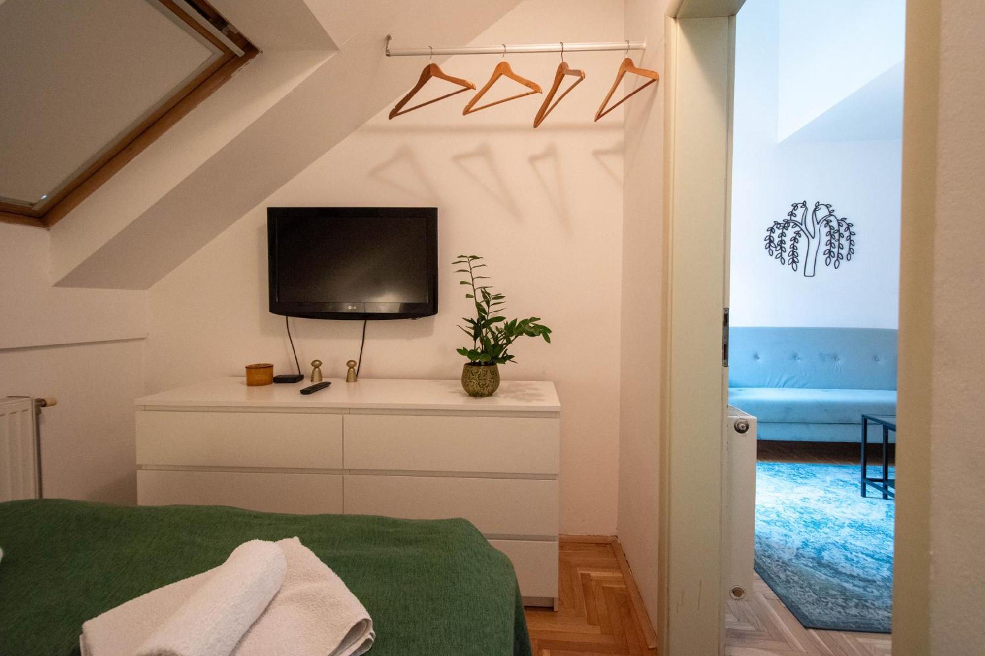 Spacious 1-Bedroom Apartment Novi Sad Exterior photo
